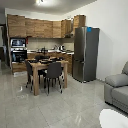 Appartamento Sirius 2 Bedroom In *